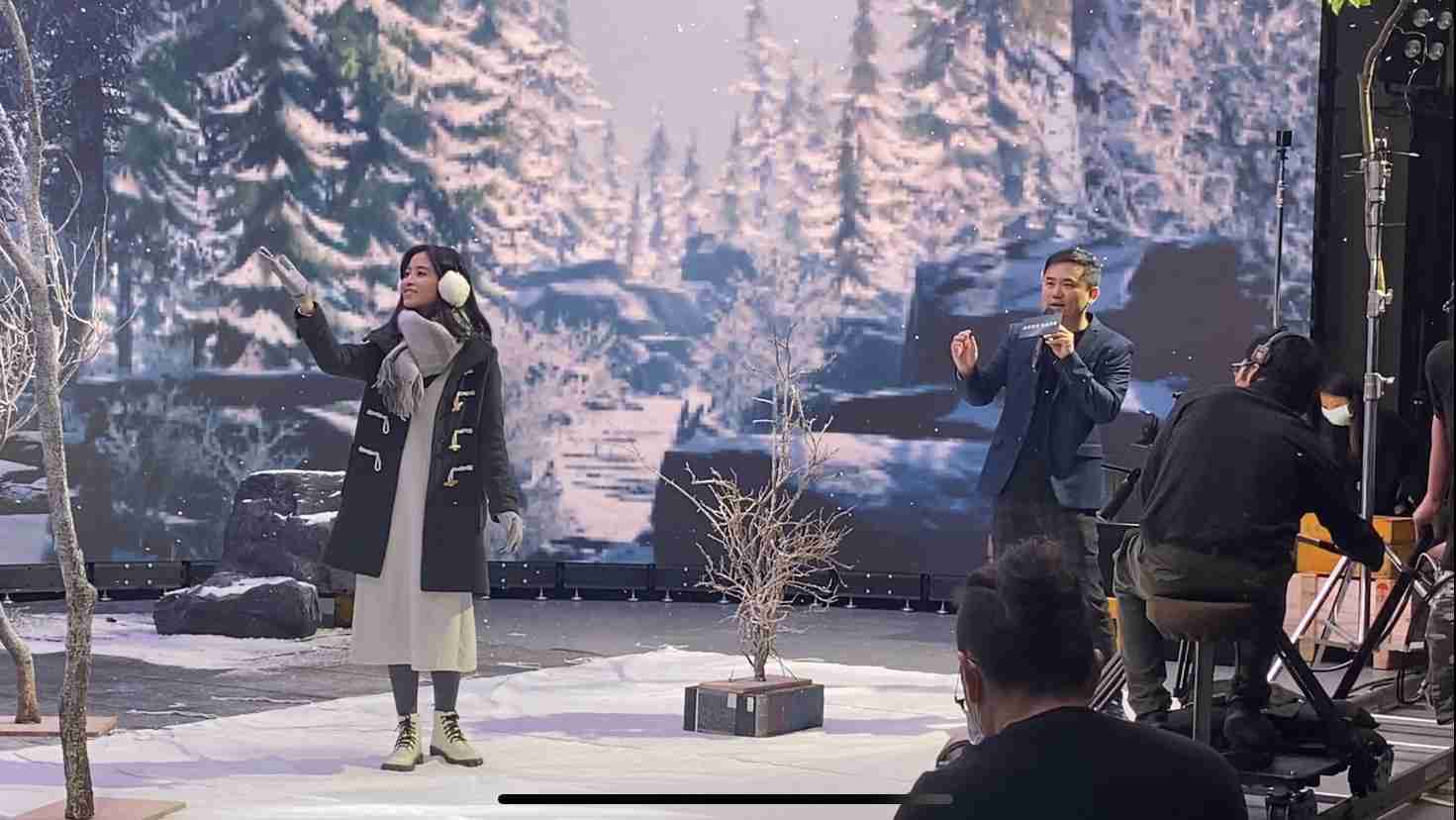 918.COM以ALED先进显屏技术，，，与金马奖视觉特效团队“再现影像”携手合作打造LED虚拟摄影棚，，，提供沉浸式表演体验，，，，并精简拍摄成本与时间